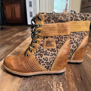Leppard print Sorel Wedges size 9